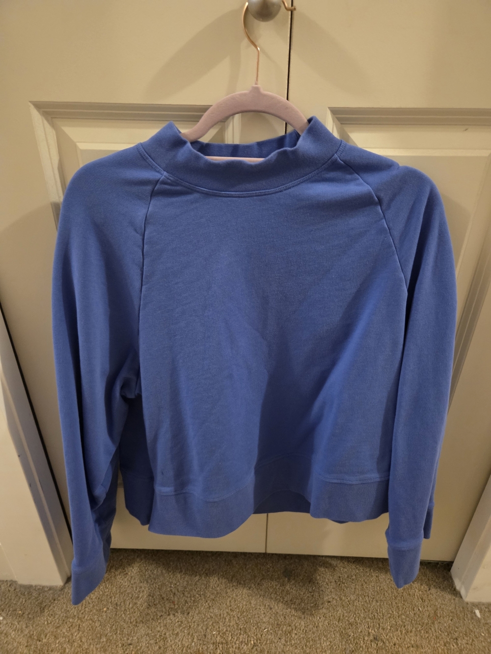 NWOT On Running Blue Women's Pullover Sweatshirt
